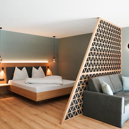 Aktiv Lodge Meran - Garden Two Салтузио Екстериор снимка