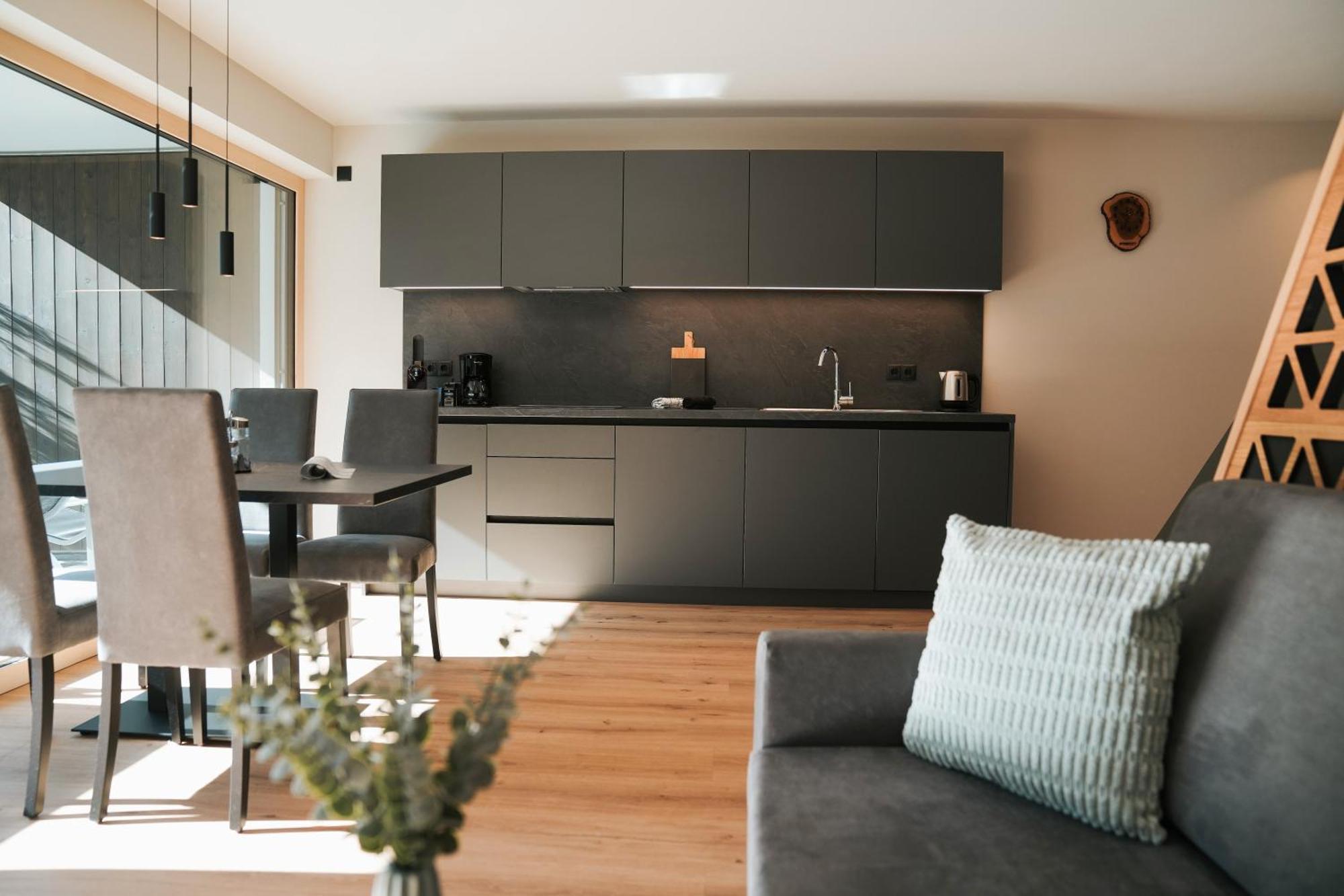 Aktiv Lodge Meran - Garden Two Салтузио Екстериор снимка